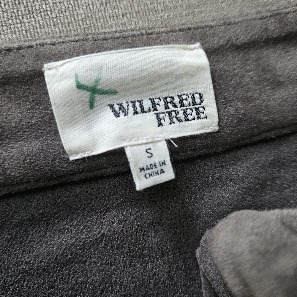 Aritzia Wilfred Free Fux Suede Mini Skirt Tulip Hem - Picture 3 of 9